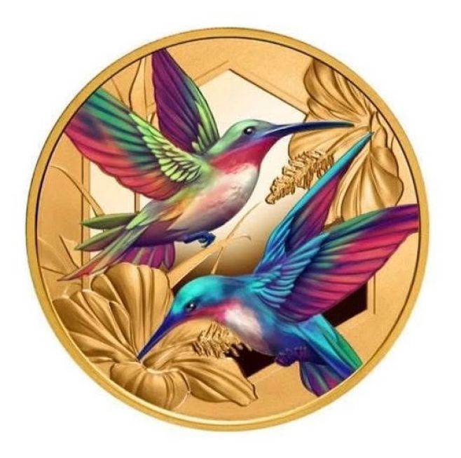 🌸✨ Symbol lásky, krásy a radosti – nyní ve zlatě! ✨🌸 Nová 1 oz zlatá mince Kolibřík 2026 v nádherném barevném provedení je...